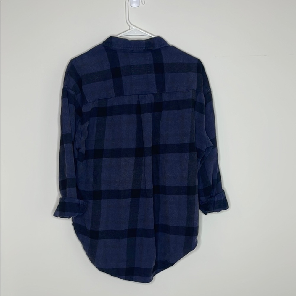 Aerie Blue Casual Button Down Shirt Relaxed Fit - Picture 6 of 6